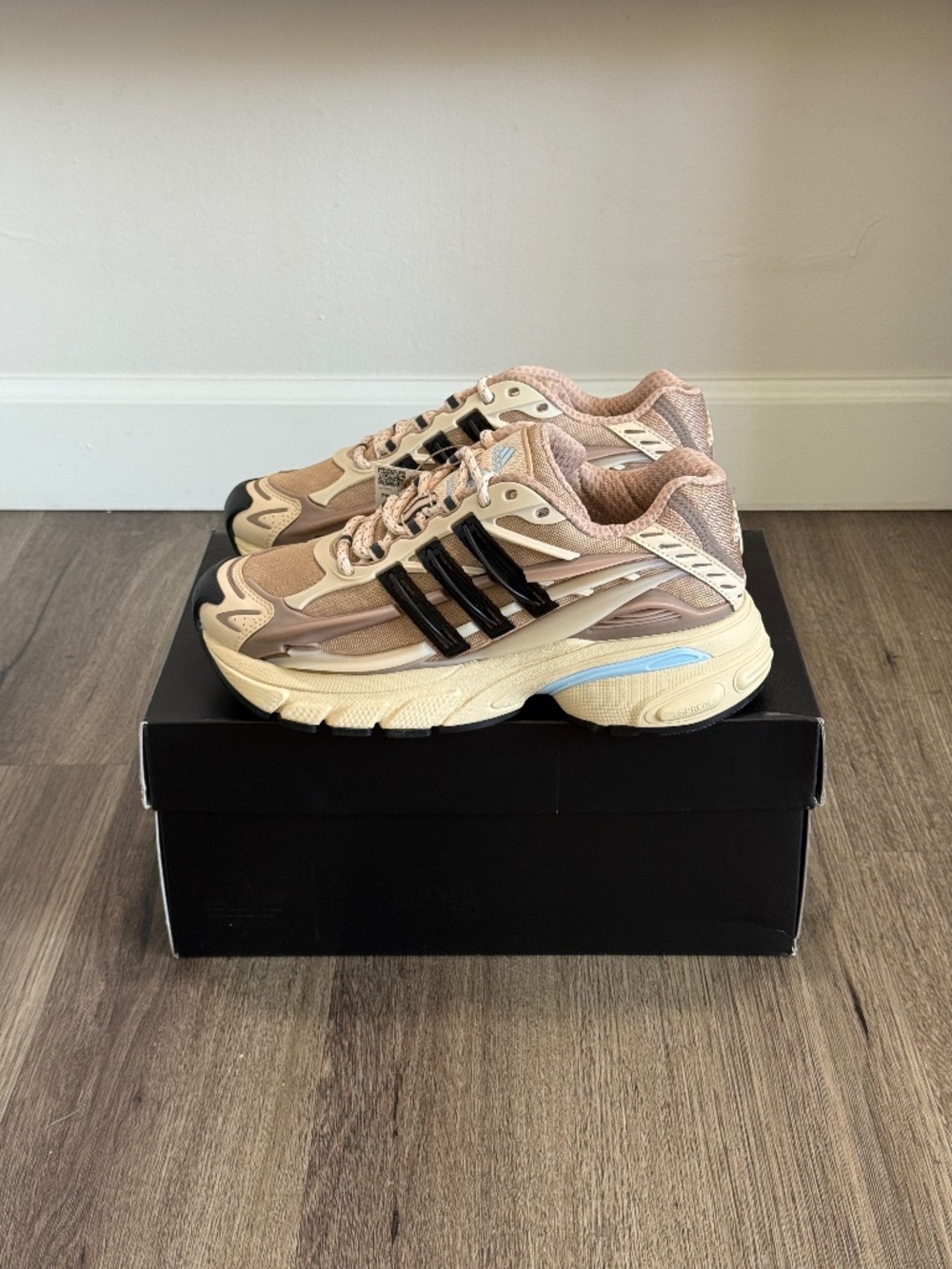 Adidas Pharrell Jellyfish